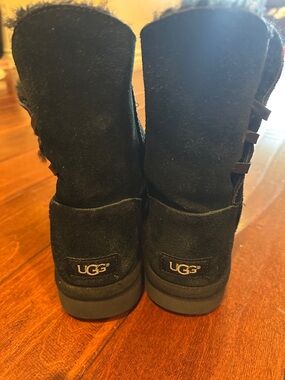 UGG Black Suede Back-Pocket Short Boots
